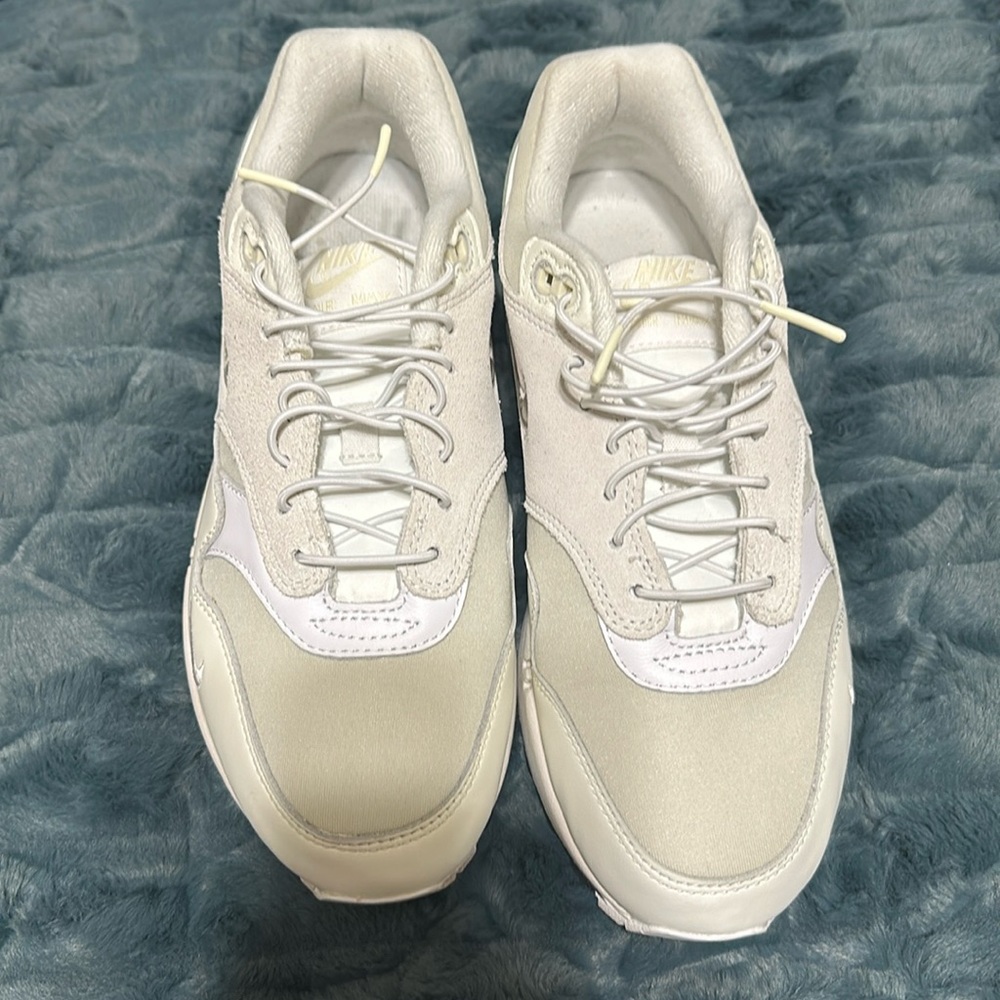 Nike Air Max Sz 6 mens